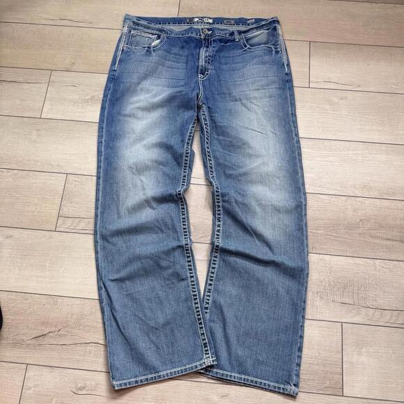 BKE Tyler Men’s Jeans Size 40x33 Newgate Relaxed Fit Bootcut Denim Lined Wash - Picture 3 of 10